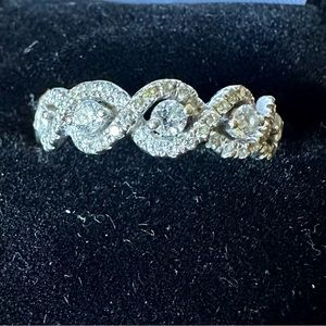Diamond 14k white gold band